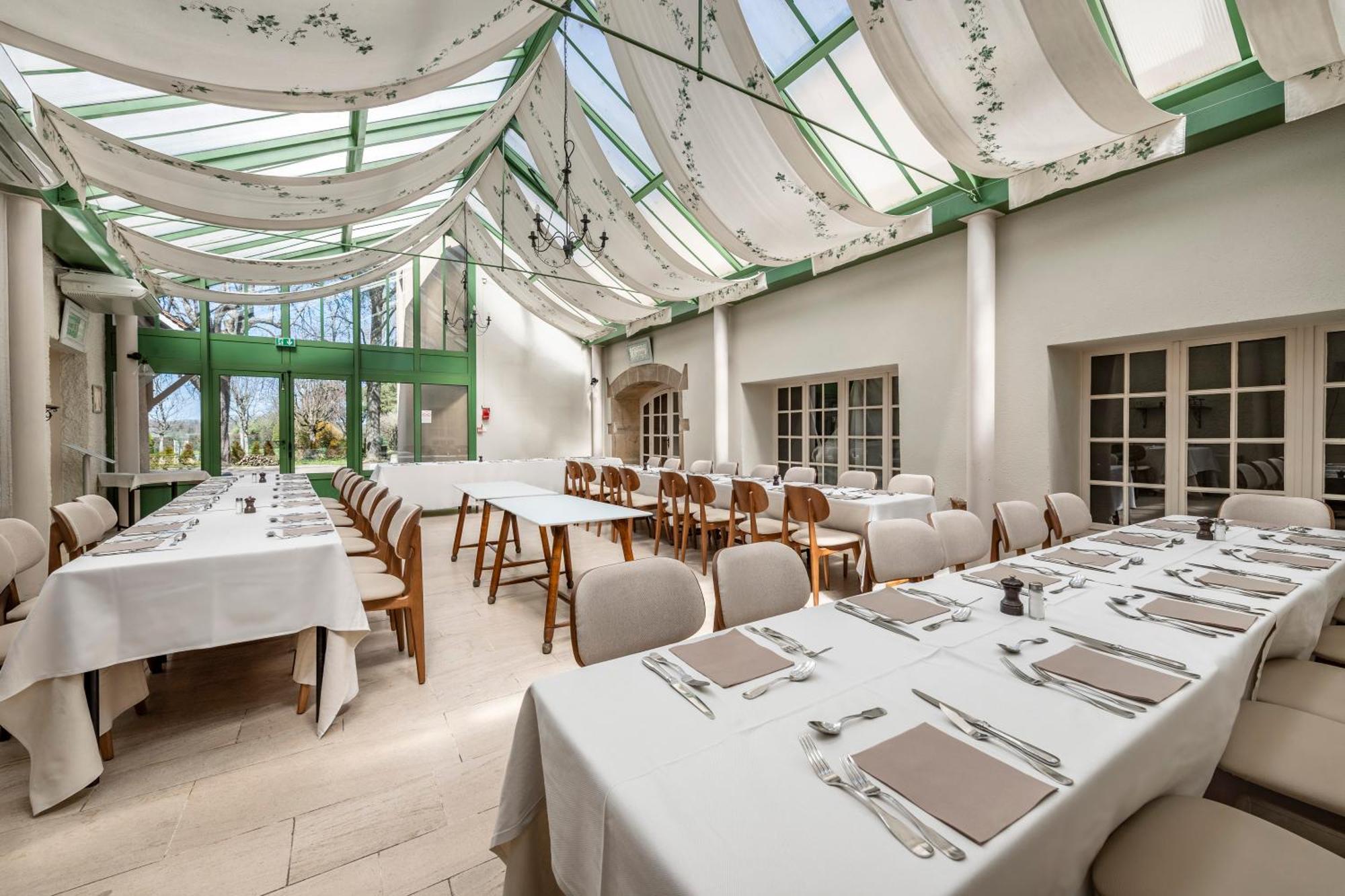 Le Relais Fleuri, Hotel Et Restaurant Logis - Avallon Sauvigny-le-Bois Exteriér fotografie