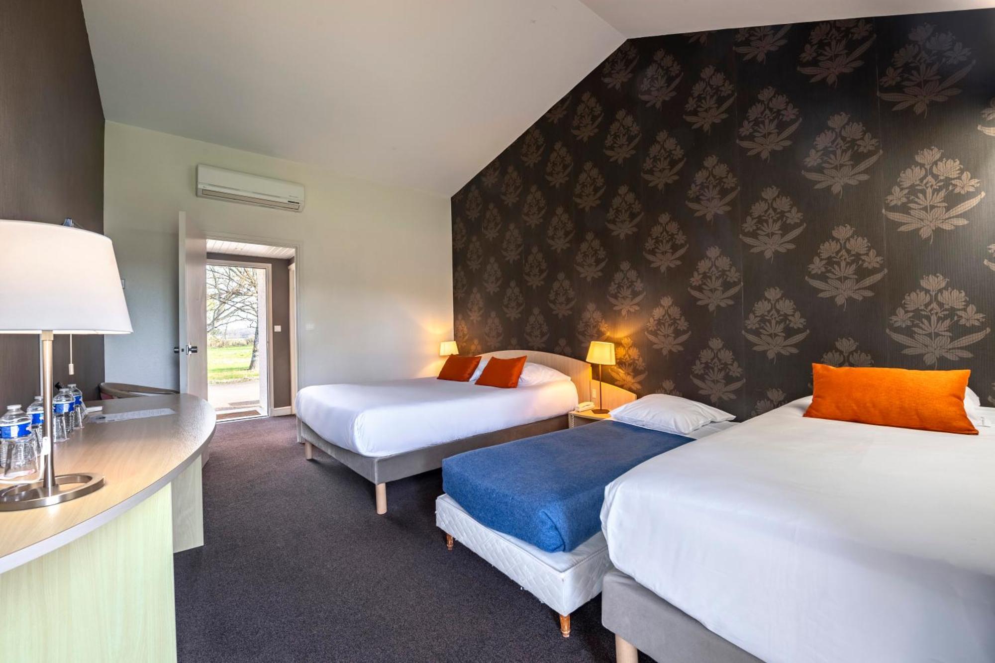 Le Relais Fleuri, Hotel Et Restaurant Logis - Avallon Sauvigny-le-Bois Exteriér fotografie