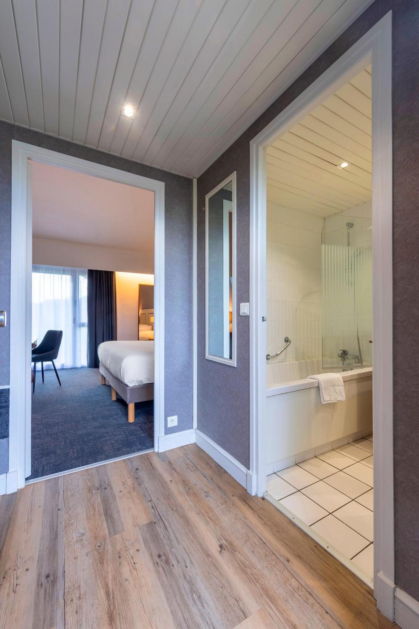 Le Relais Fleuri, Hotel Et Restaurant Logis - Avallon Sauvigny-le-Bois Exteriér fotografie